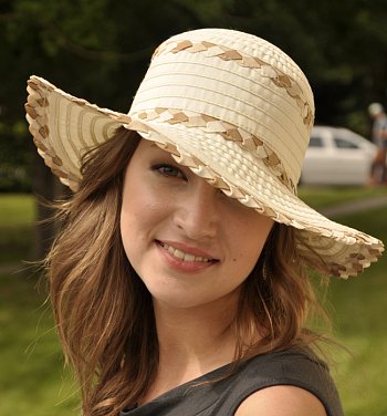 Women's summer hat 7011 cream