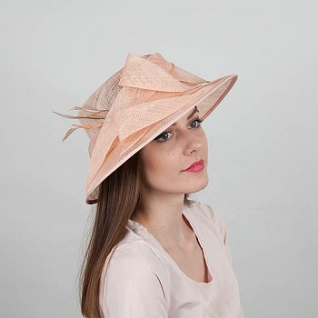 Women's ceremony hat 10673